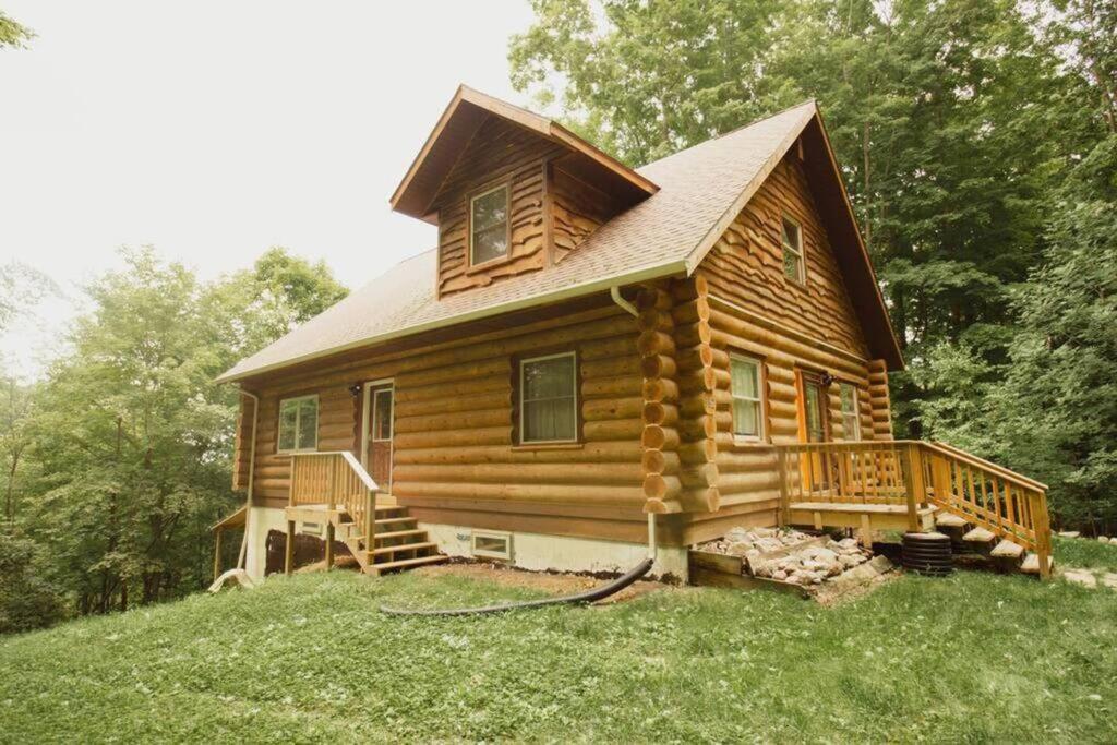 Wilderness Vista Retreat Villa Reed City Exterior photo